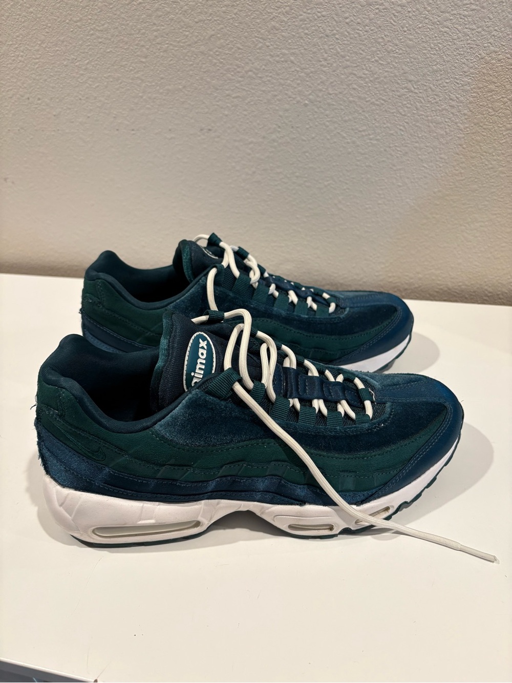 Nike Women's Air Max 95 DZ5226-300 Green Velvet/Dark Atomic Teal Sz 10 - Picture 4 of 9